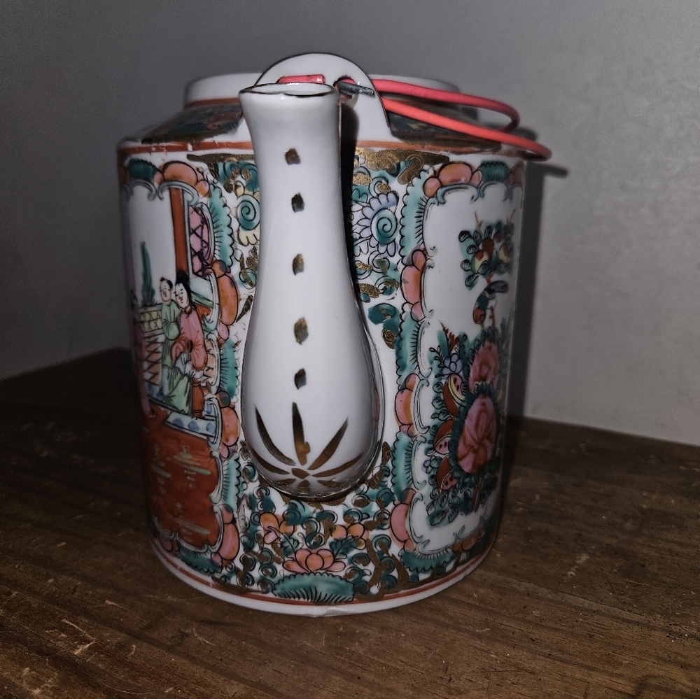 Antique Chinese Handpainted Floral Teapot No Cracks Or Chips! - Picture 5 of 7